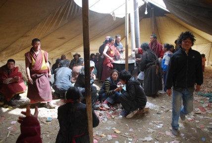 《每日电讯》记者：中国地震很快就会演变成政治讨伐